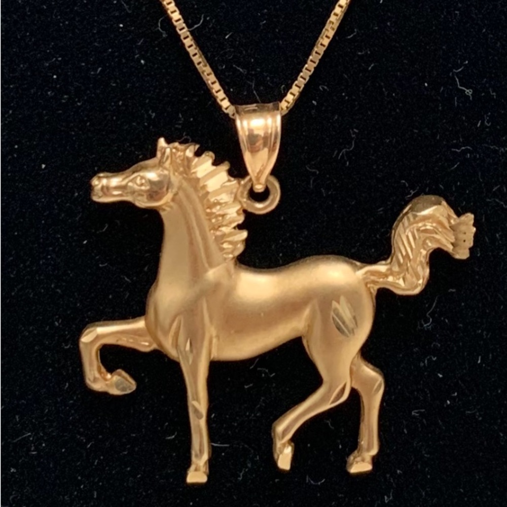 14 karat gold horse necklace